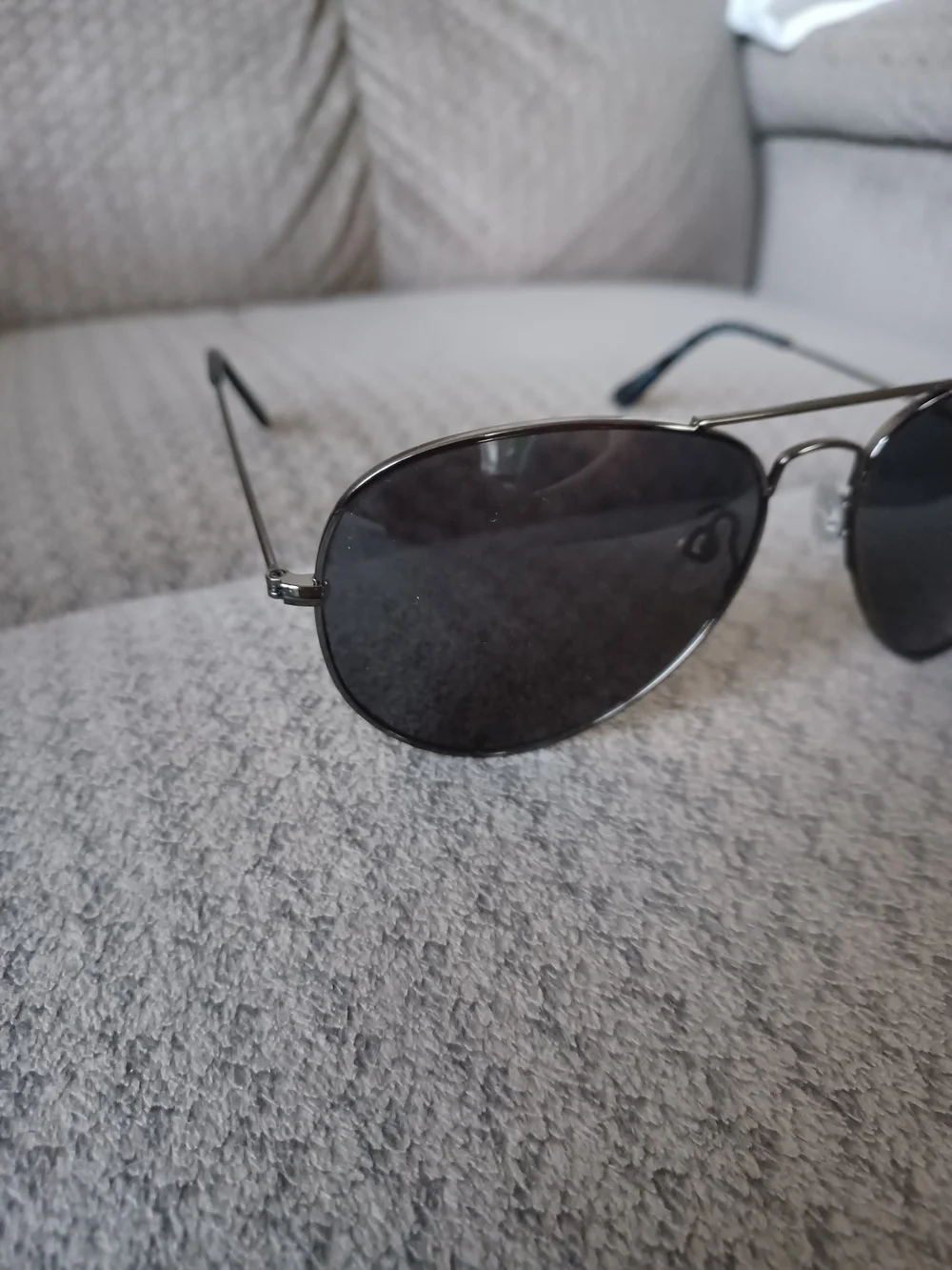 Foster Grant Aviator Sunglasses in Gunmetal with Dark Gray Lenses